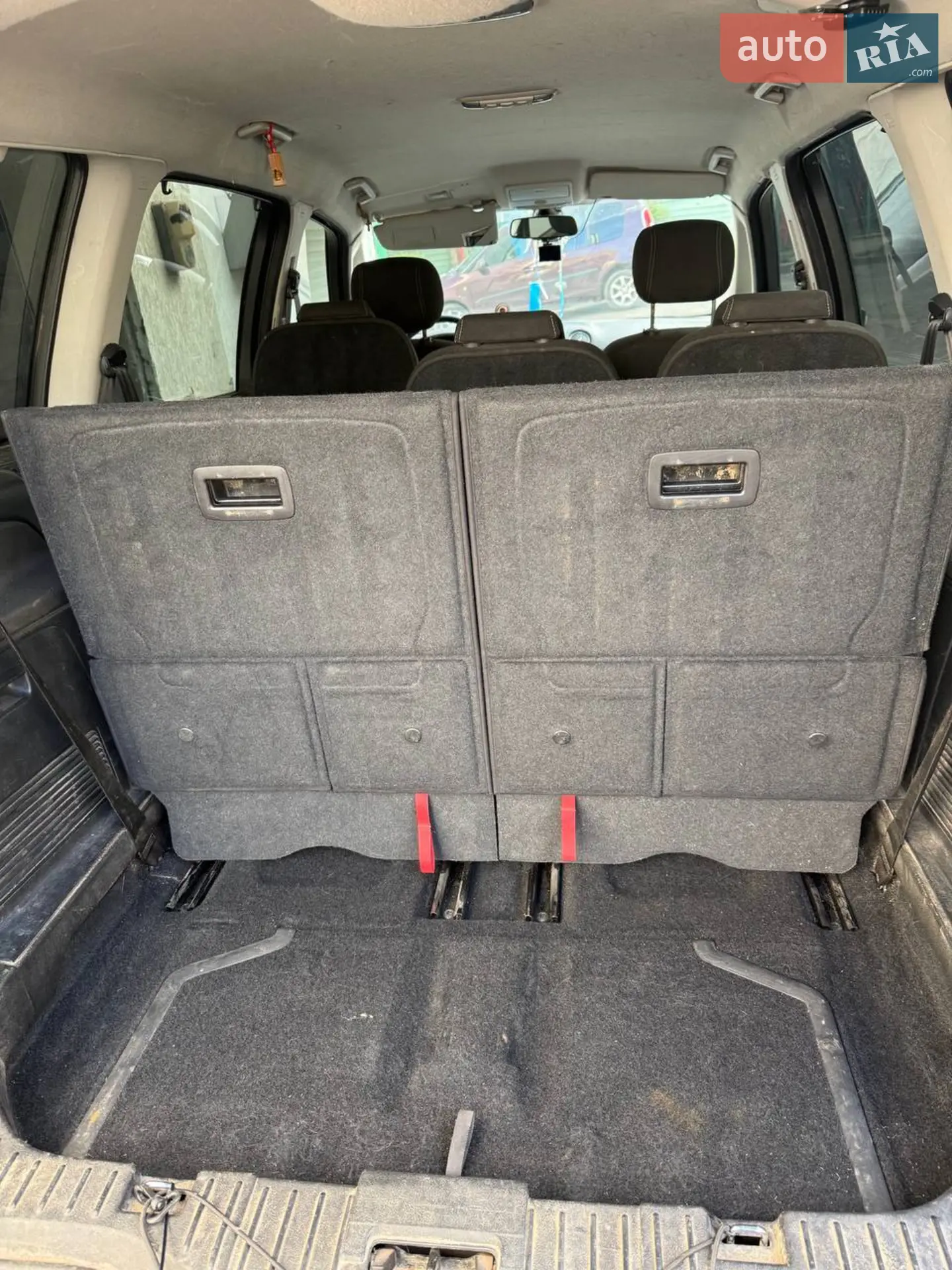 2011 Ford Galaxy - мініатюра 37