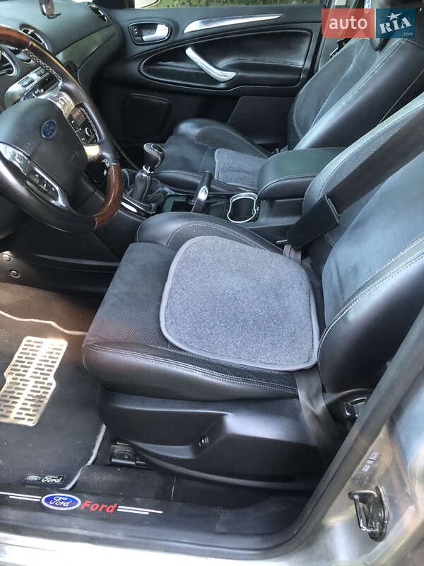 Мінівен Ford Galaxy 2012 в Чернівцях фото 5 Мінівен Ford Galaxy 2012 в Чернівцях