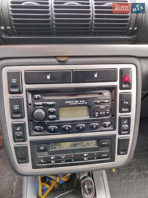 Минивэн Ford Galaxy 2004 в Ужгороде