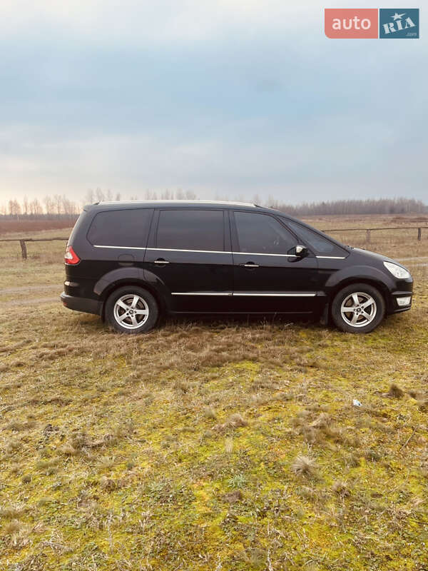 Мінівен Ford Galaxy 2012 в Дубровиці