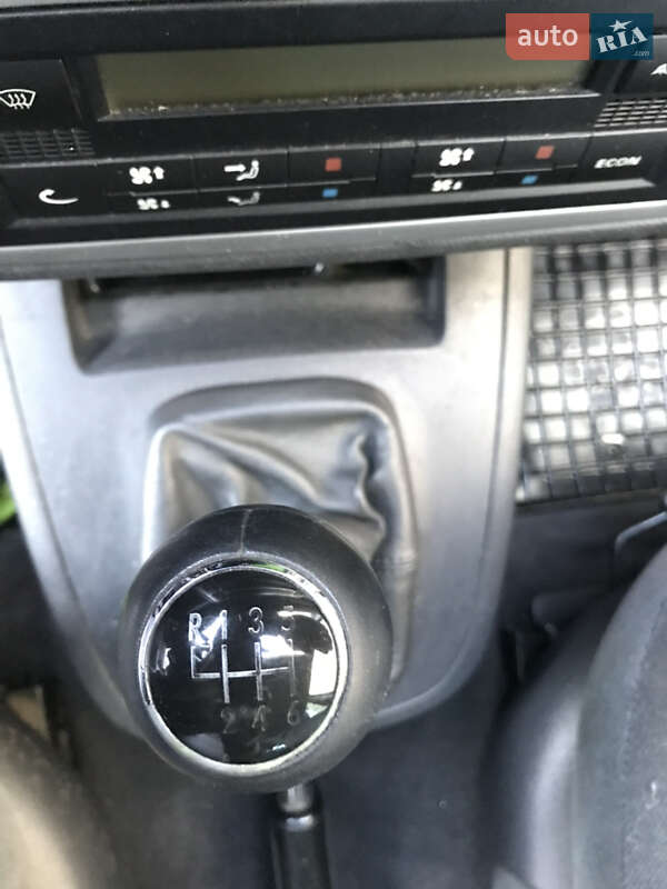 Минивэн Ford Galaxy 2001 в Вараше фото 3 Минивэн Ford Galaxy 2001 в Вараше