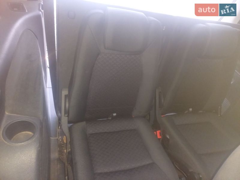 Минивэн Ford Galaxy 2007 в Выгоде