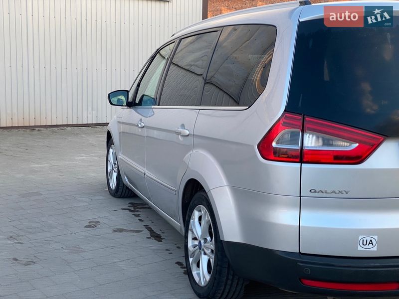 Минивэн Ford Galaxy 2014 в Владимире