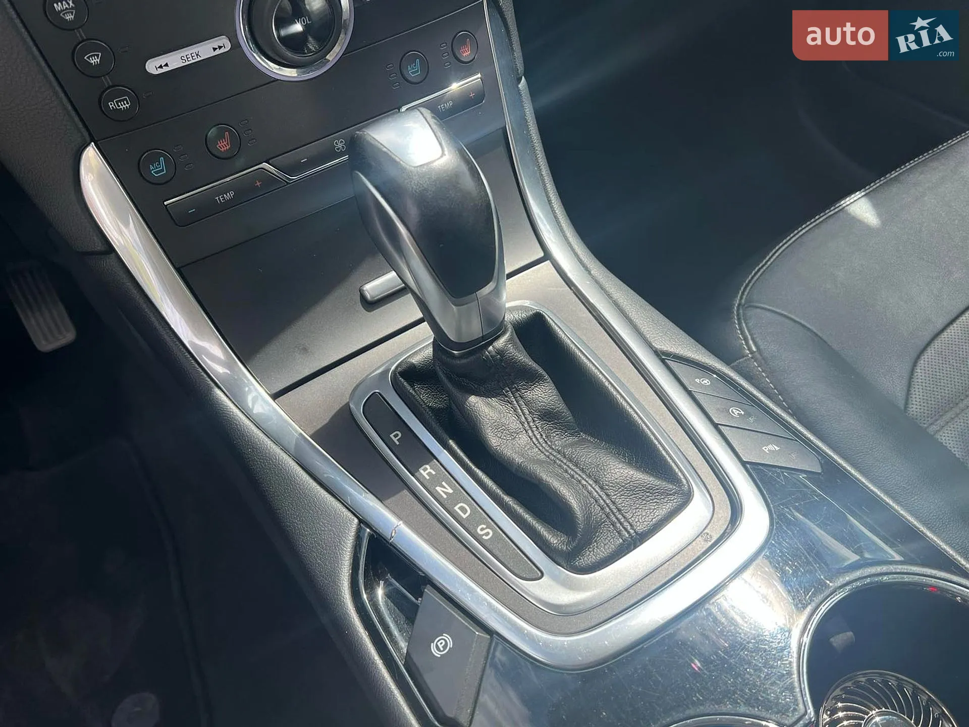 2015 Ford Galaxy - мініатюра 34