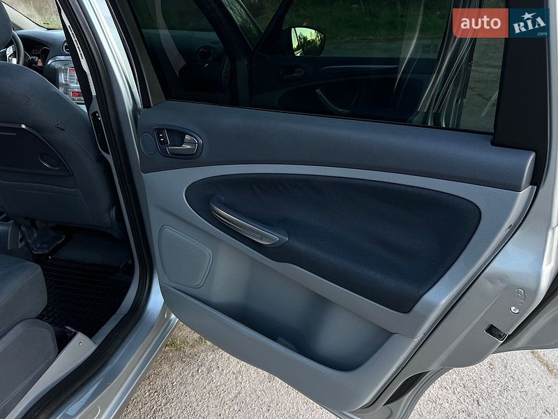 Минивэн Ford Galaxy 2009 в Дрогобыче