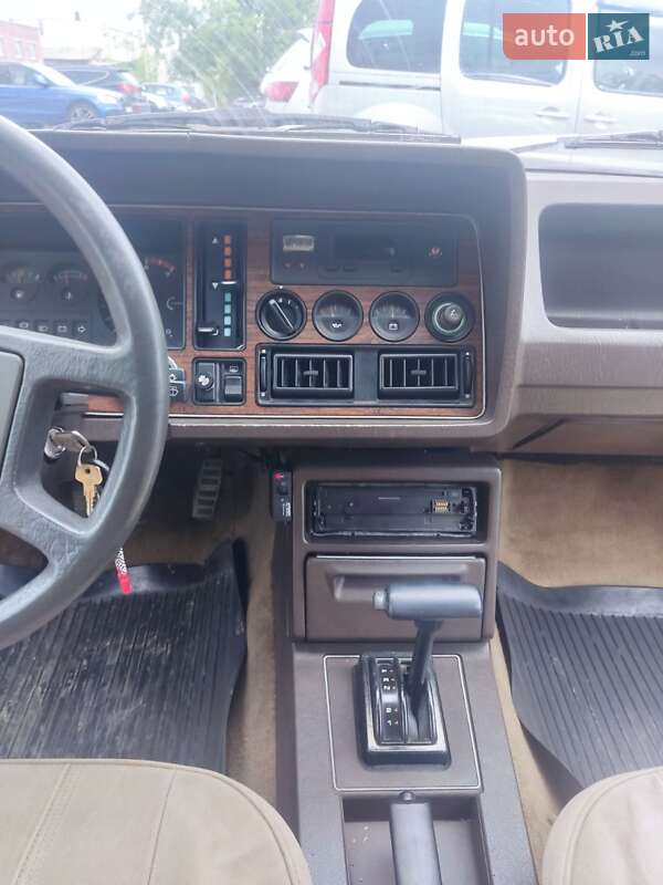 Седан Ford Granada 1984 в Львове