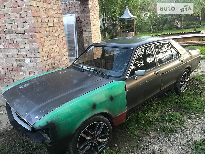 Седан Ford Granada 1976 в Коломые