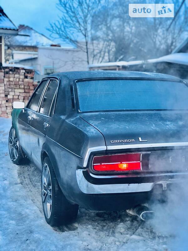 Седан Ford Granada 1976 в Коломые