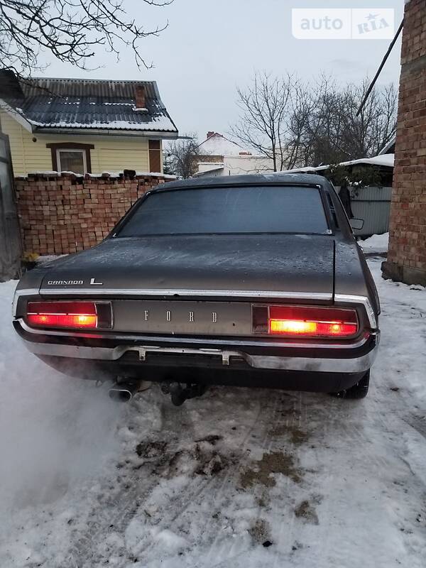 Седан Ford Granada 1976 в Коломые