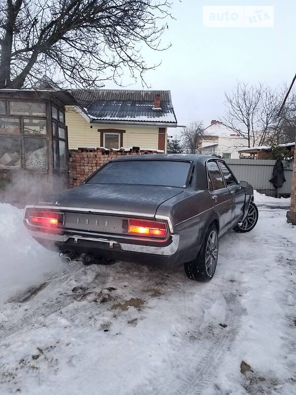Седан Ford Granada 1976 в Коломые