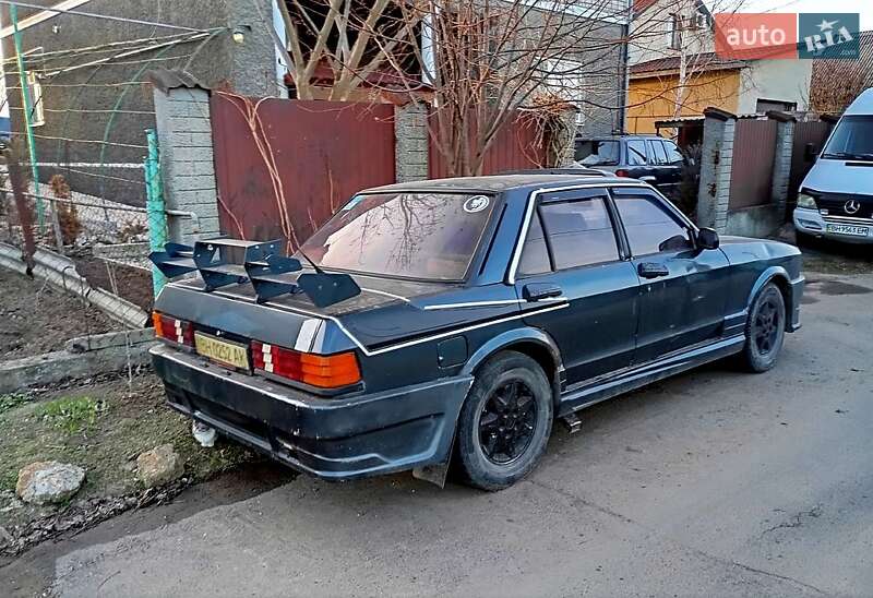 Седан Ford Granada 1983 в Овидиополе