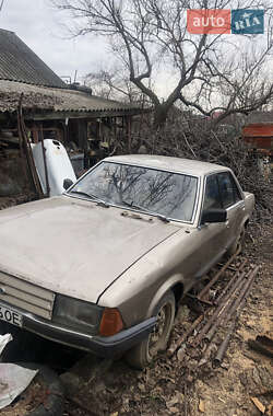Седан Ford Granada 1983 в Голованевске