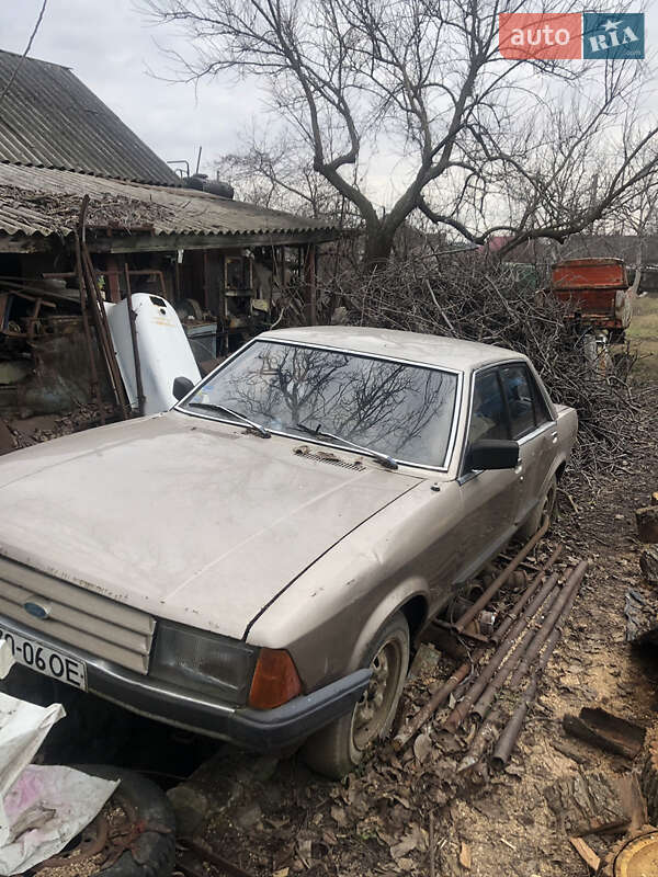 Седан Ford Granada 1983 в 