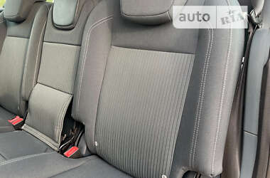 Минивэн Ford Grand C-Max 2011 в 