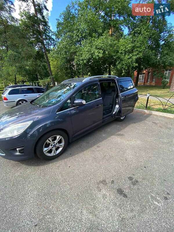 Мінівен Ford Grand C-Max 2012 в Києві