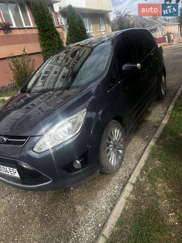 Мінівен Ford Grand C-Max 2014 в Чернівцях