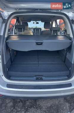 Минивэн Ford Grand C-Max 2012 в 