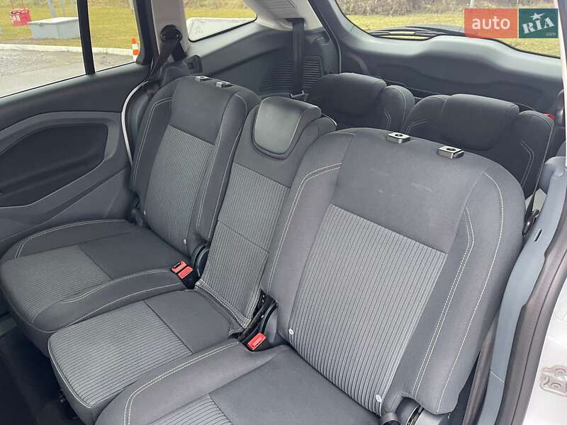 Минивэн Ford Grand C-Max 2012 в Ужгороде