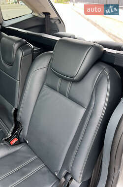 Минивэн Ford Grand C-Max 2011 в 