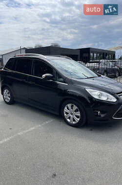 Минивэн Ford Grand C-Max 2011 в 