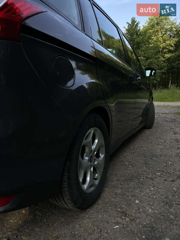 Минивэн Ford Grand C-Max 2010 в Львове