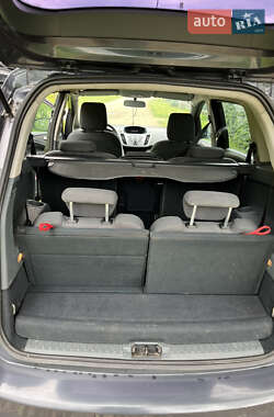 Минивэн Ford Grand C-Max 2011 в 