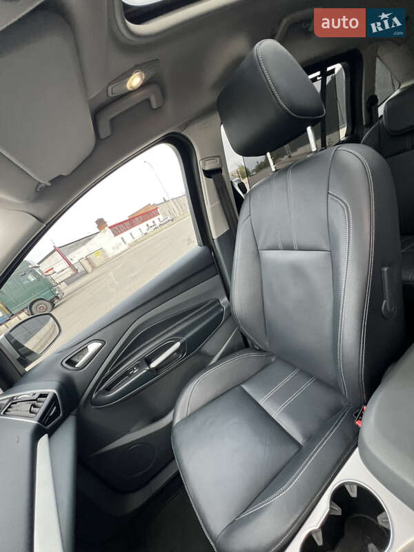 Мінівен Ford Grand C-Max 2011 в Луцьку
