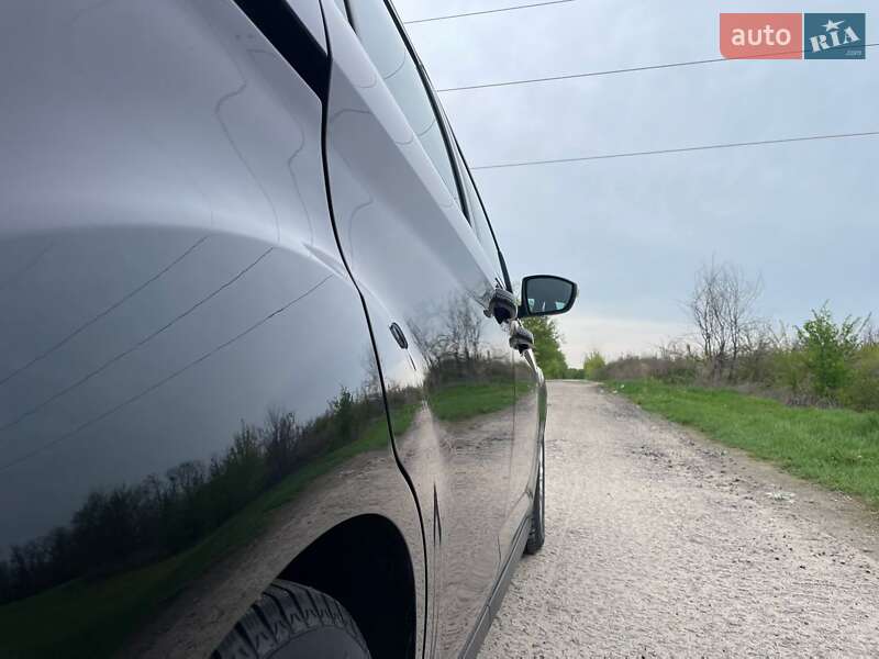 Минивэн Ford Grand C-Max 2011 в Богуславе фото 11 Минивэн Ford Grand C-Max 2011 в Богуславе