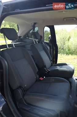 Минивэн Ford Grand C-Max 2011 в 