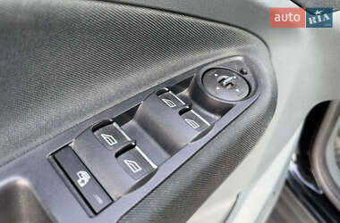 Минивэн Ford Grand C-Max 2011 в 