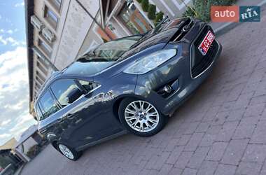 Минивэн Ford Grand C-Max 2012 в 