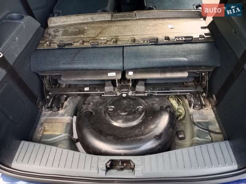 Минивэн Ford Grand C-Max 2011 в Житомире