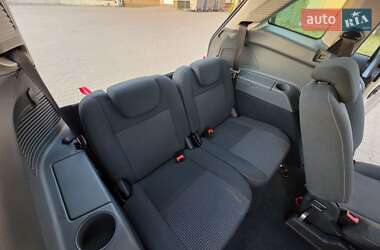 Минивэн Ford Grand C-Max 2010 в 