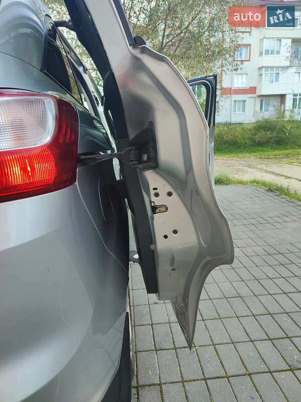 Минивэн Ford Grand C-Max 2014 в Долине фото 20 Минивэн Ford Grand C-Max 2014 в Долине