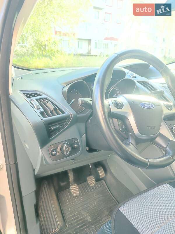 Минивэн Ford Grand C-Max 2014 в Долине фото 25 Минивэн Ford Grand C-Max 2014 в Долине