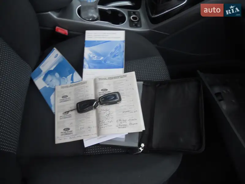 Минивэн Ford Grand C-Max 2010 в Буче документ
