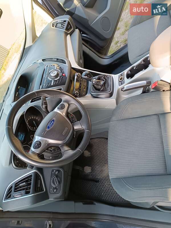 Минивэн Ford Grand C-Max 2010 в Львове