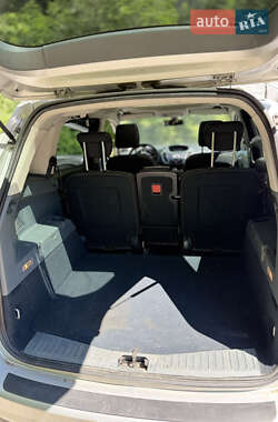 Минивэн Ford Grand C-Max 2012 в 