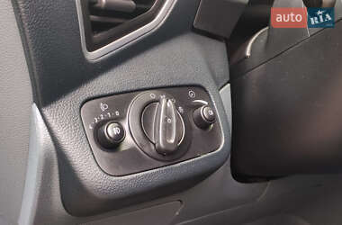 Мінівен Ford Grand C-Max 2010 в  фото 49 Мінівен Ford Grand C-Max 2010 в