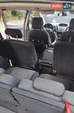 Мінівен Ford Grand C-Max 2010 в  фото 60 Мінівен Ford Grand C-Max 2010 в