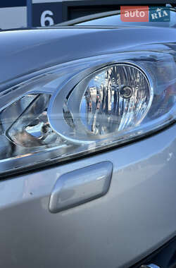 Минивэн Ford Grand C-Max 2012 в 
