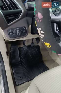 Мінівен Ford Grand C-Max 2011 в  фото 22 Мінівен Ford Grand C-Max 2011 в