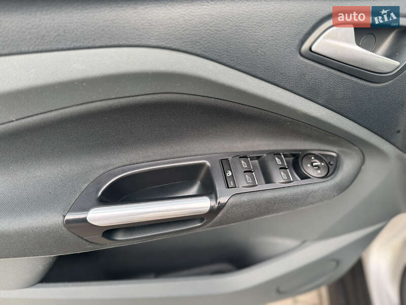 Минивэн Ford Grand C-Max 2012 в Ровно