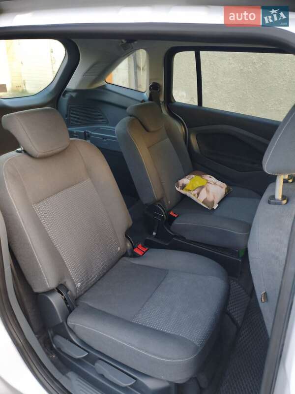 Минивэн Ford Grand C-Max 2012 в Каменец-Подольском фото 12 Минивэн Ford Grand C-Max 2012 в Каменец-Подольском