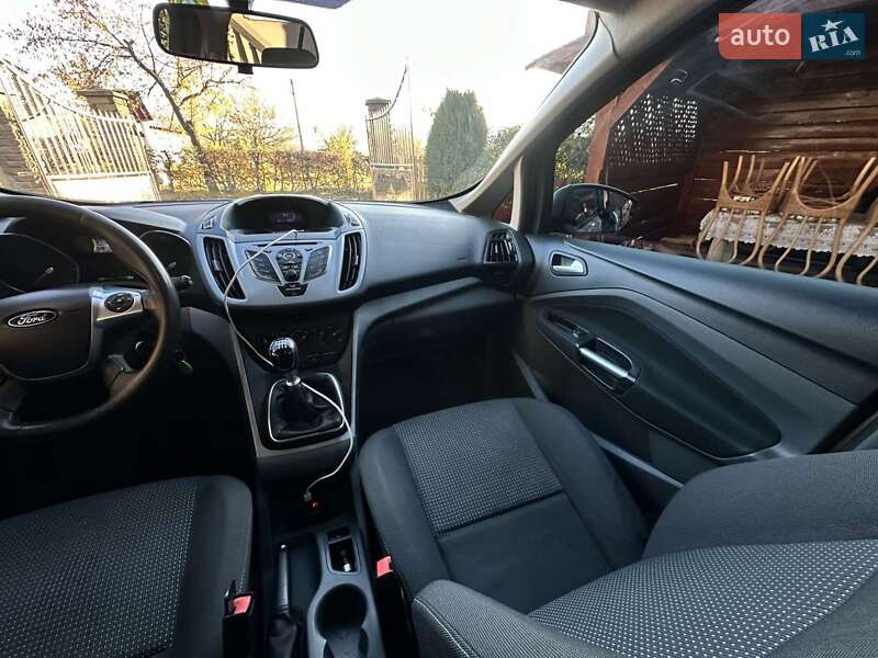 Мінівен Ford Grand C-Max 2011 в Чернівцях