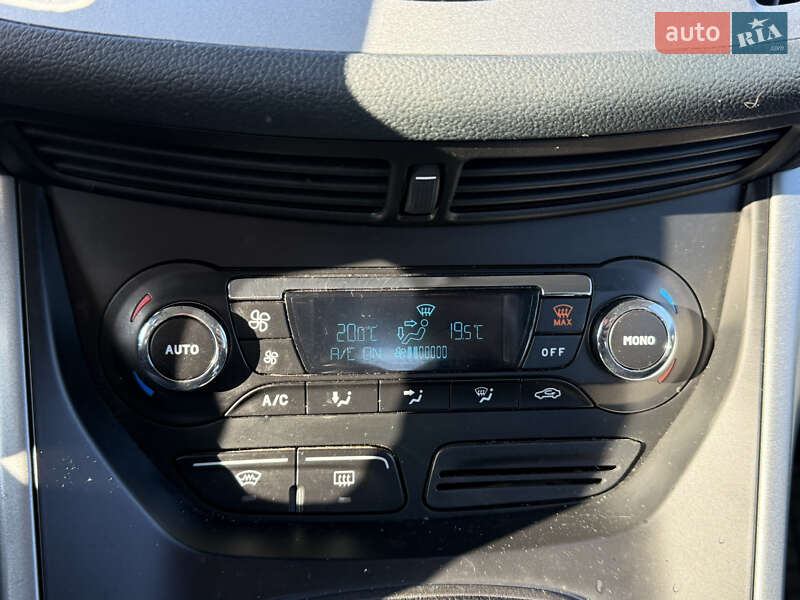 Минивэн Ford Grand C-Max 2010 в Стрые