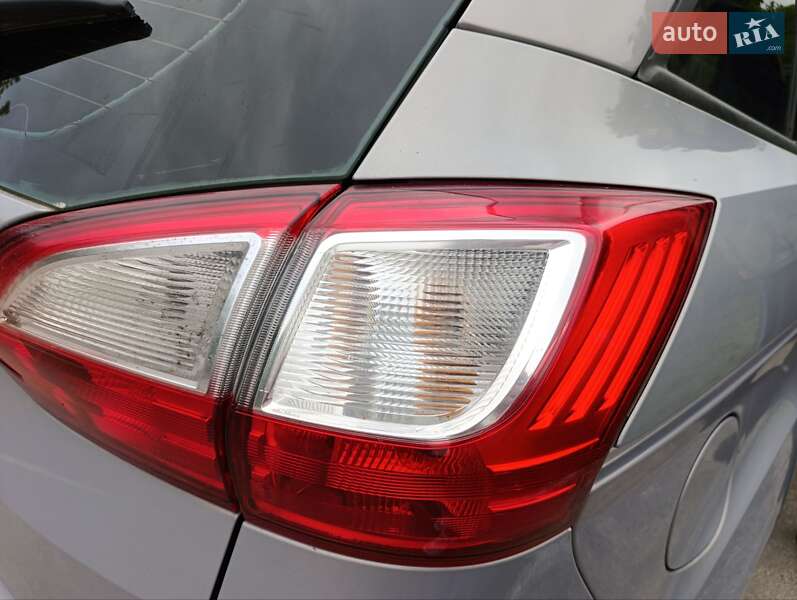 Минивэн Ford Grand C-Max 2010 в Кременце