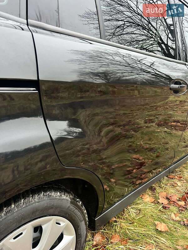 Минивэн Ford Grand C-Max 2011 в Городке