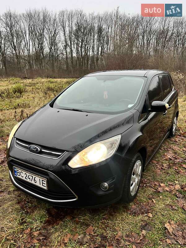 Минивэн Ford Grand C-Max 2011 в Городке