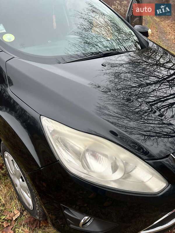 Минивэн Ford Grand C-Max 2011 в Городке